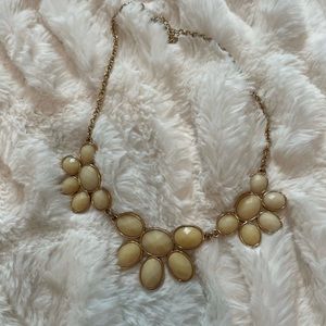Cream jewel necklace